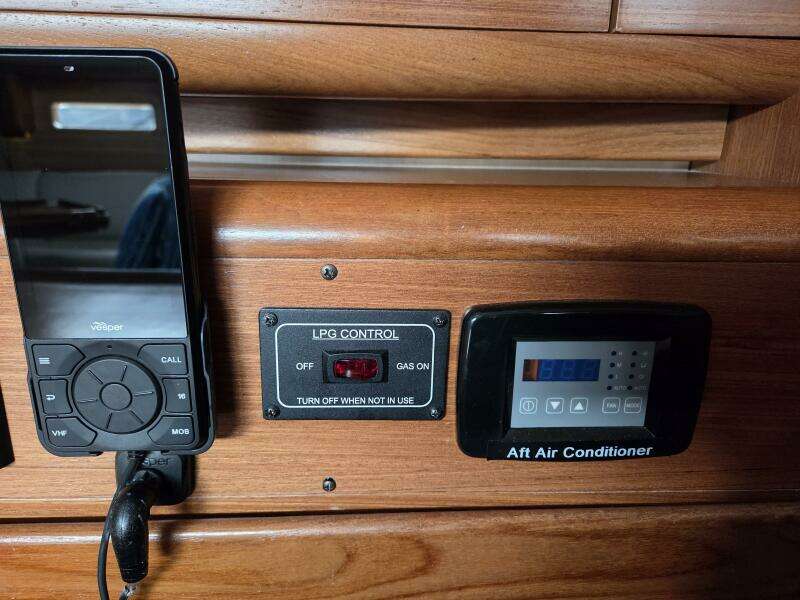 Here  amp  Now 44ft Catalina Yacht For Sale