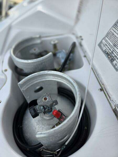 Here  amp  Now 44ft Catalina Yacht For Sale