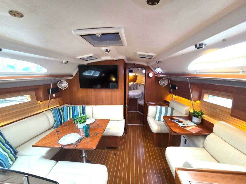 Here  amp  Now 44ft Catalina Yacht For Sale