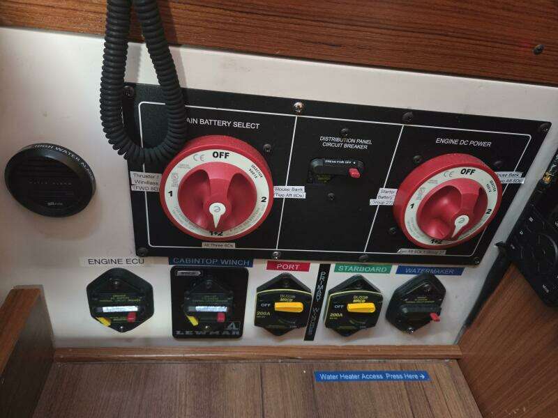 Here  amp  Now 44ft Catalina Yacht For Sale