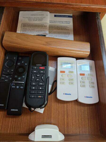 Here  amp  Now 44ft Catalina Yacht For Sale