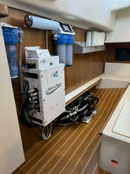 Here  amp  Now 44ft Catalina Yacht For Sale