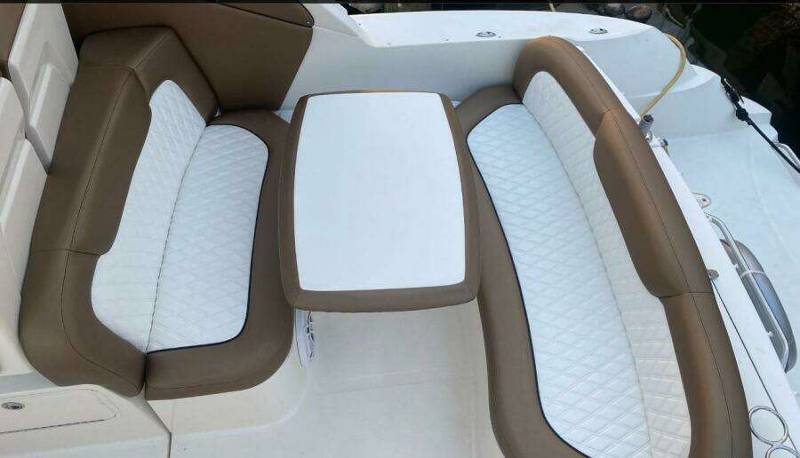 33ft Sea Ray Yacht For Sale