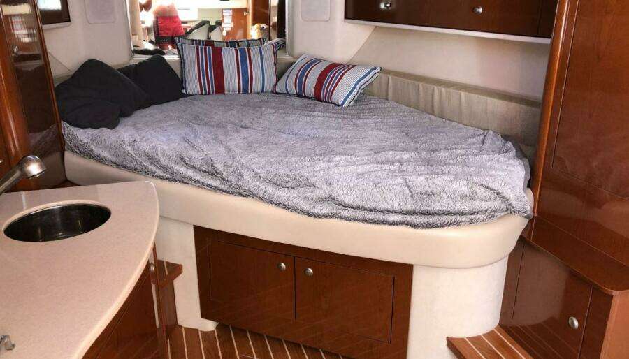 33ft Sea Ray Yacht For Sale