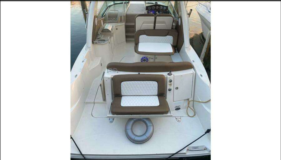 33ft Sea Ray Yacht For Sale