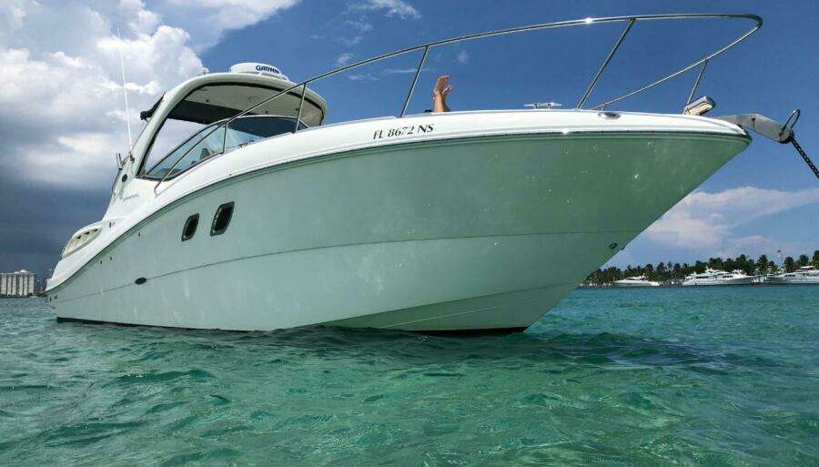 33ft Sea Ray Yacht For Sale