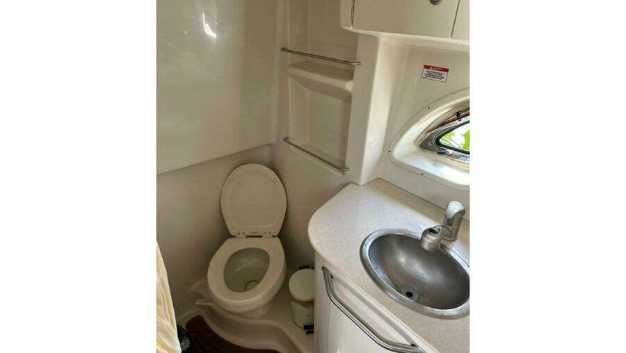 33ft Sea Ray Yacht For Sale