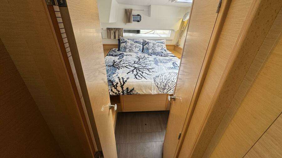 Aft Guest Stateroom - Port
