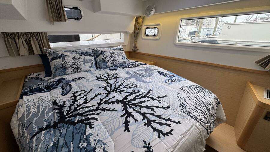 Aft Guest Stateroom - Port