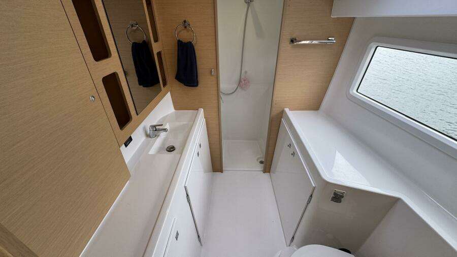 Owner's Ensuite Head - Starboard Hull