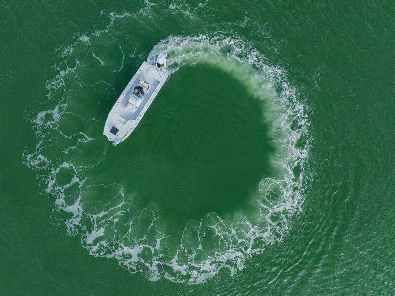 25ft Broadwater Boatworks Yacht For Sale