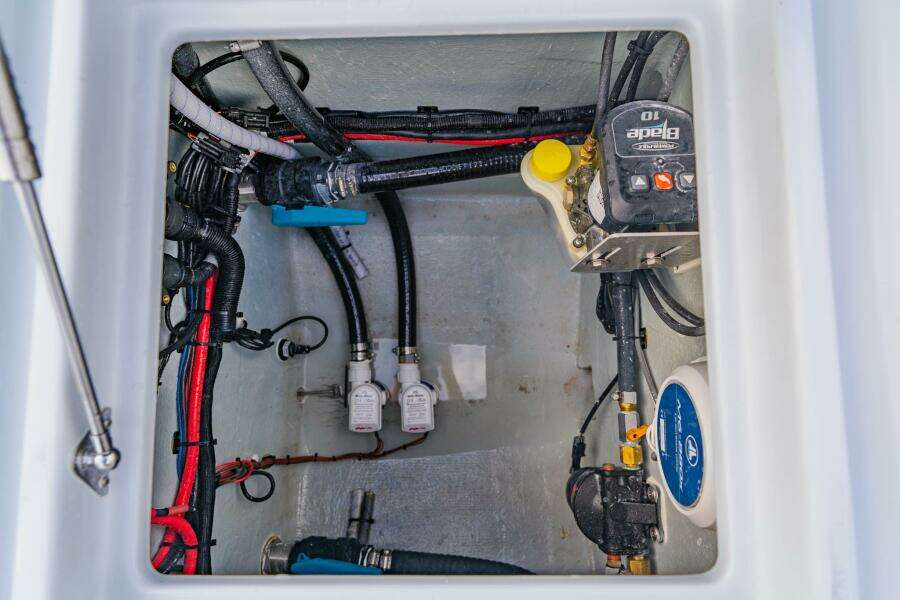 25ft Broadwater Boatworks Yacht For Sale