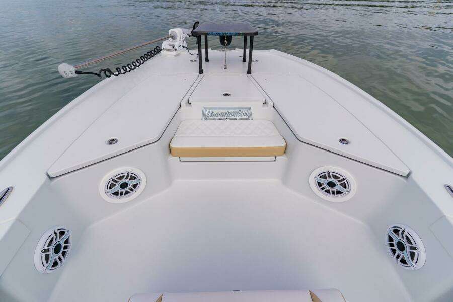 25ft Broadwater Boatworks Yacht For Sale