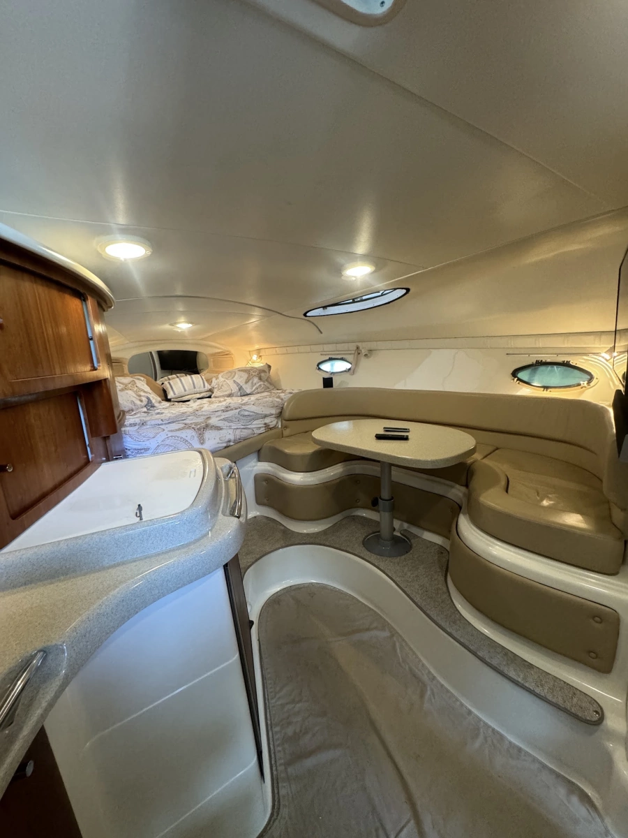2003 Chris-Craft 328 Express Cruiser