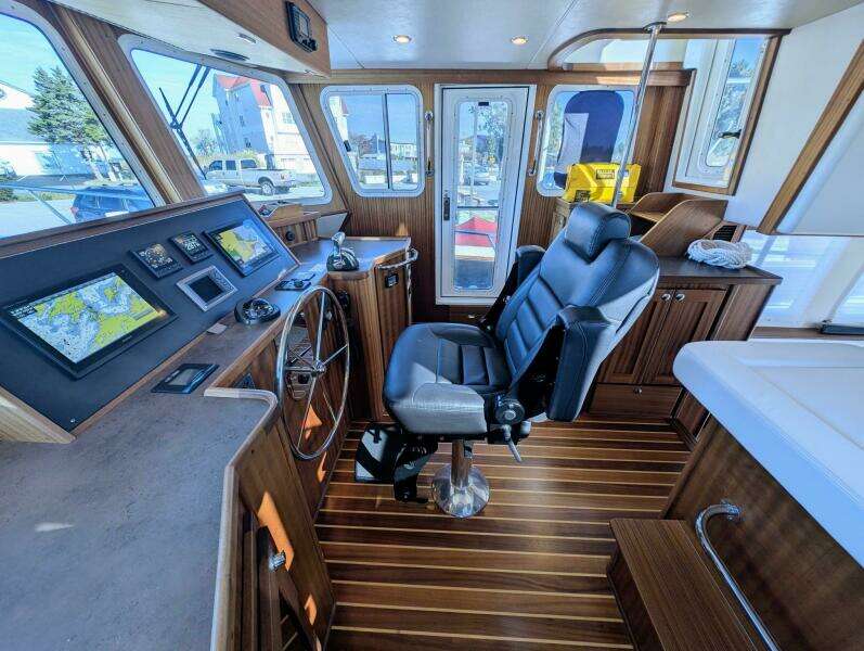 Firefly 43ft American Tug Yacht For Sale