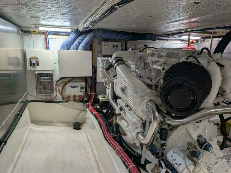 Firefly 43ft American Tug Yacht For Sale