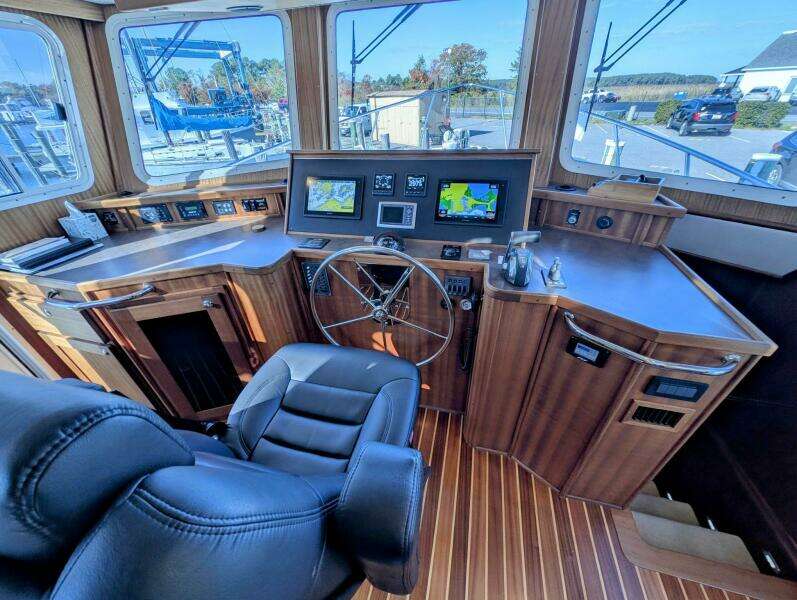 Firefly 43ft American Tug Yacht For Sale