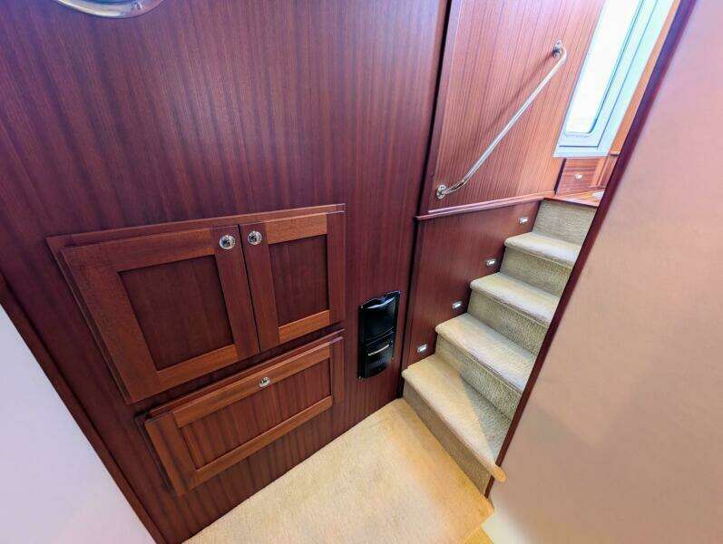 Firefly 43ft American Tug Yacht For Sale