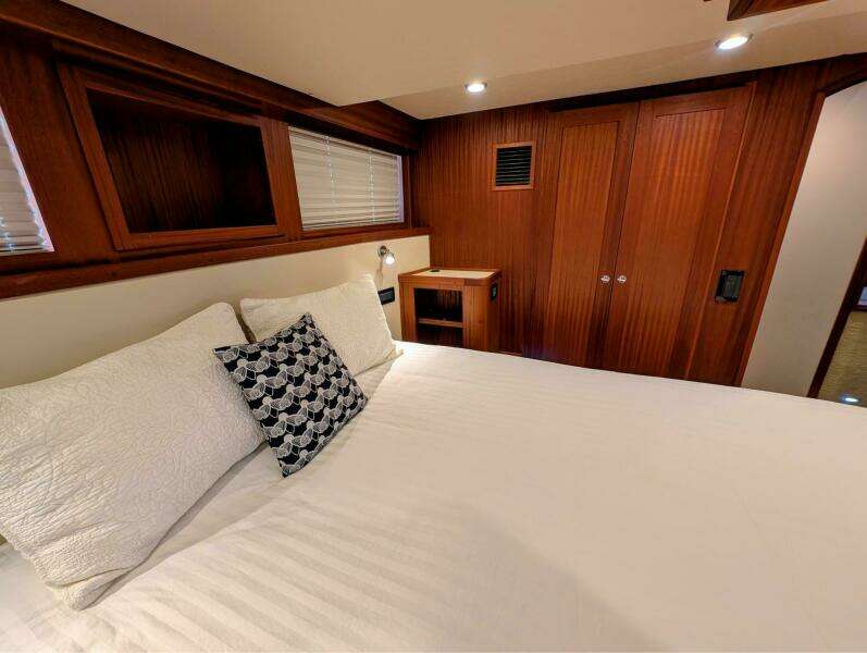 Firefly 43ft American Tug Yacht For Sale