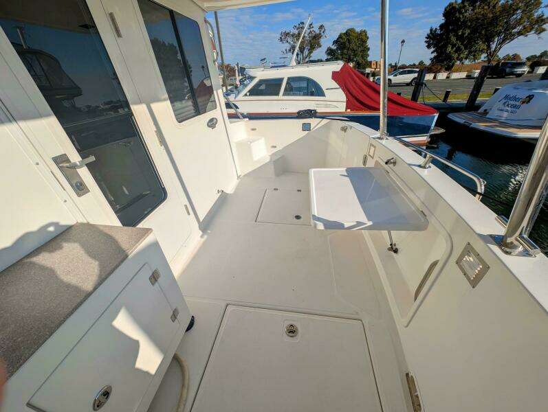 Firefly 43ft American Tug Yacht For Sale