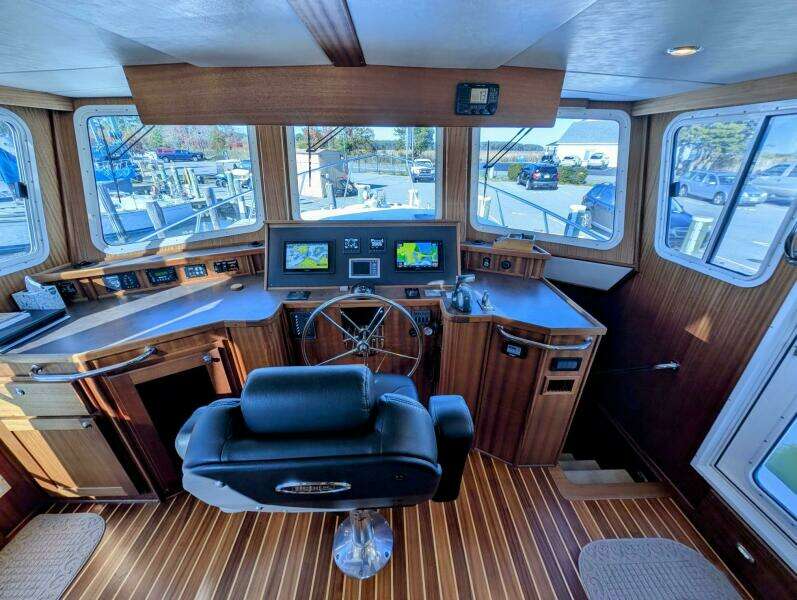 Firefly 43ft American Tug Yacht For Sale