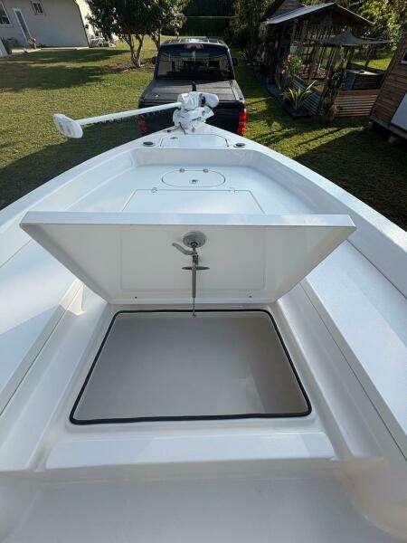 24ft Pathfinder Yacht For Sale