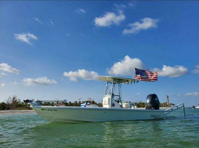 24ft Pathfinder Yacht For Sale