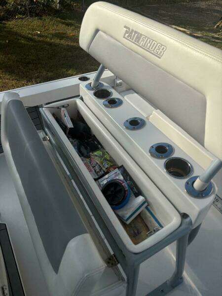 24ft Pathfinder Yacht For Sale