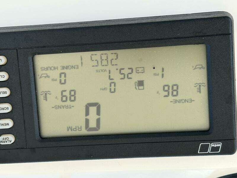 Ocean Yachts 50 GOLD COAST - Fly Bridge Helm