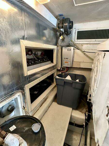 Ocean Yachts 50 GOLD COAST - Engine Room