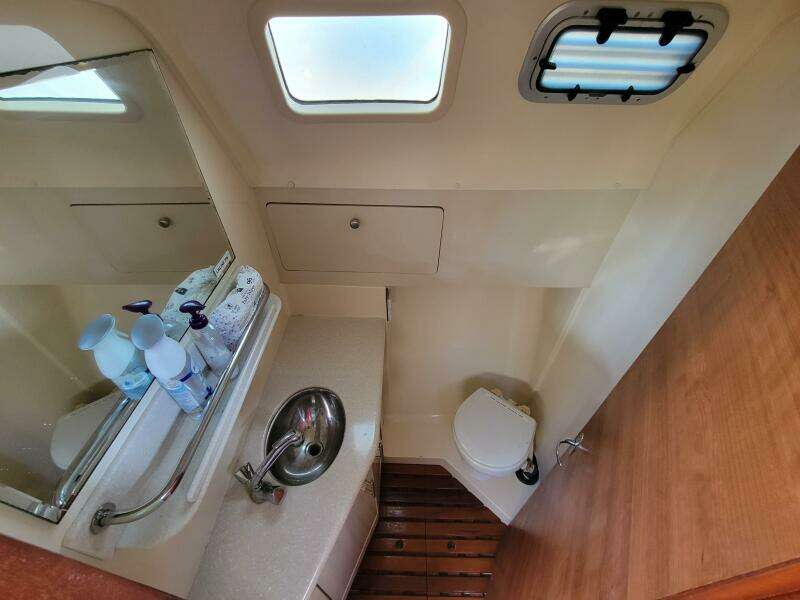 33ft Hunter Yacht For Sale