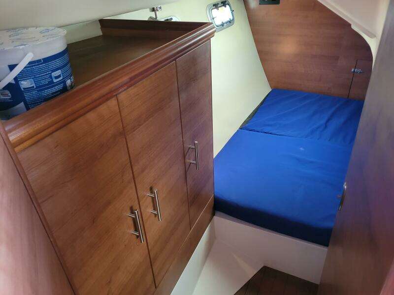 33ft Hunter Yacht For Sale