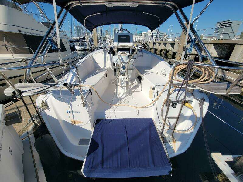 33ft Hunter Yacht For Sale