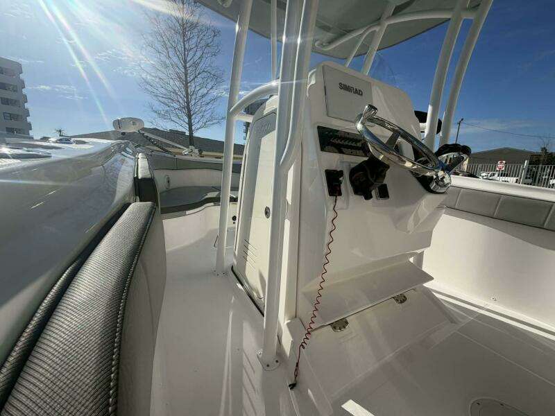 NautiGator 25ft Aquasport Yacht For Sale