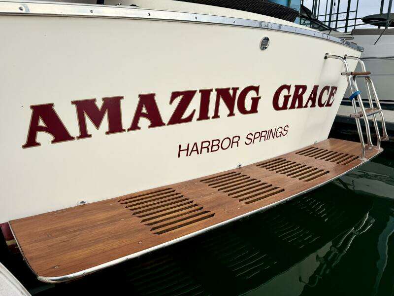 34ft Silverton Yacht For Sale