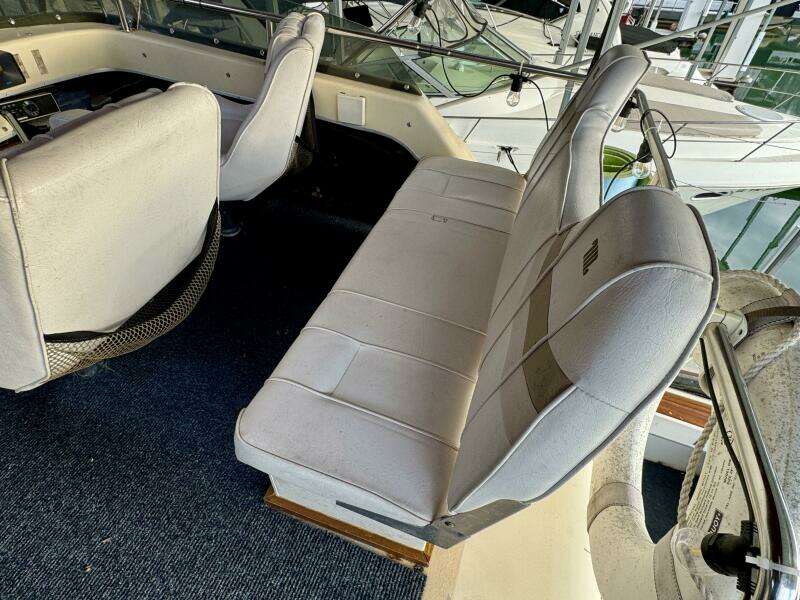 34ft Silverton Yacht For Sale