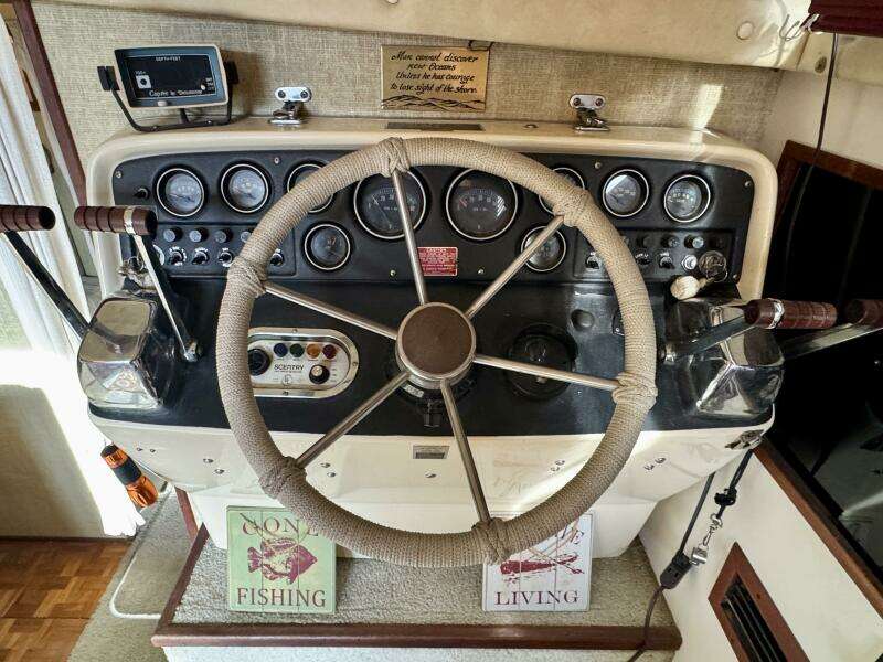 34ft Silverton Yacht For Sale