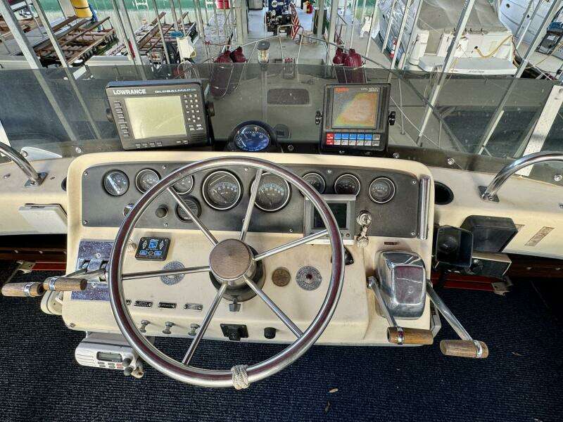 34ft Silverton Yacht For Sale