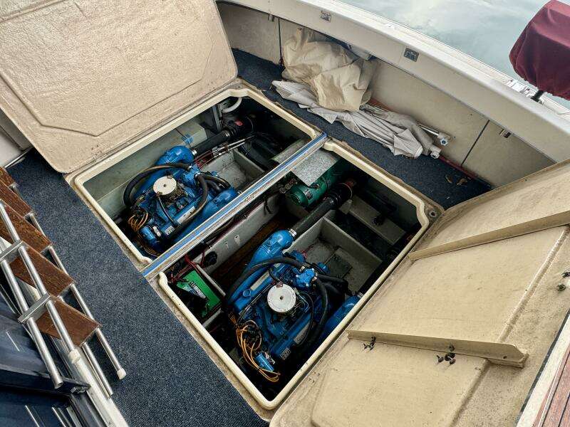 34ft Silverton Yacht For Sale