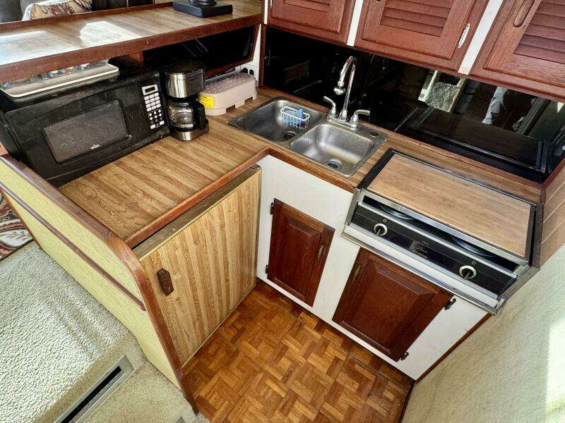 34ft Silverton Yacht For Sale