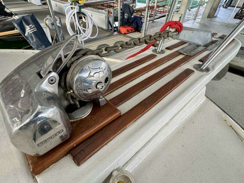 34ft Silverton Yacht For Sale