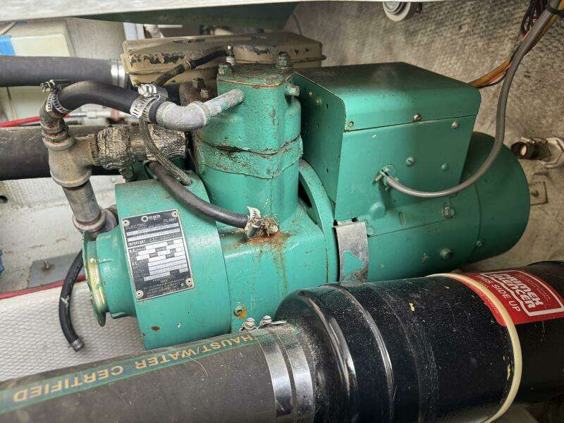 34ft Silverton Yacht For Sale