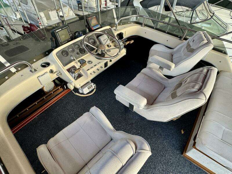 34ft Silverton Yacht For Sale