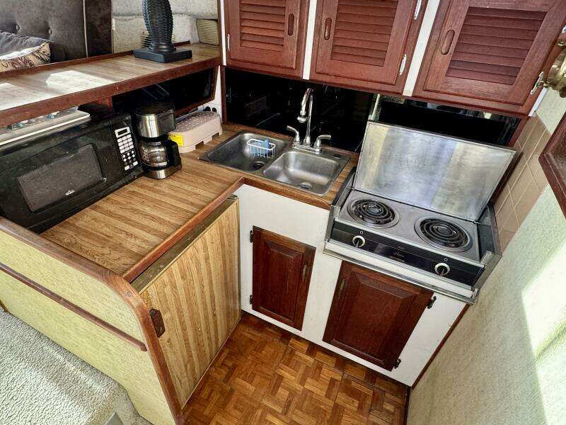 34ft Silverton Yacht For Sale