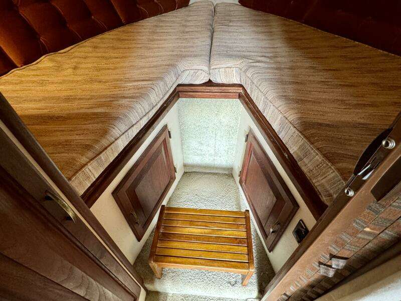 34ft Silverton Yacht For Sale