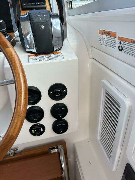 Back Cove 34 SHE'S A LADY - Helm