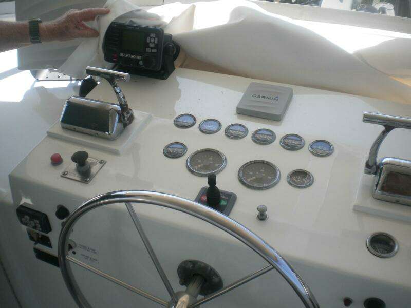 Summertime Lady 70ft Hatteras Yacht For Sale