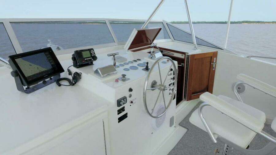 Summertime Lady 70ft Hatteras Yacht For Sale
