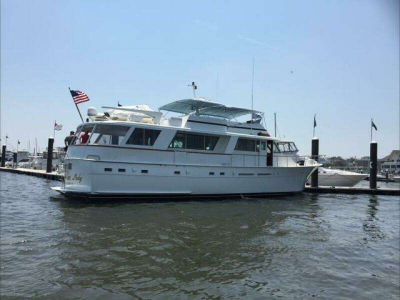 Summertime Lady 70ft Hatteras Yacht For Sale
