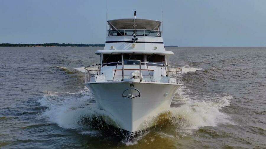 Summertime Lady 70ft Hatteras Yacht For Sale